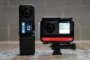 Insta360 One R vertical battery